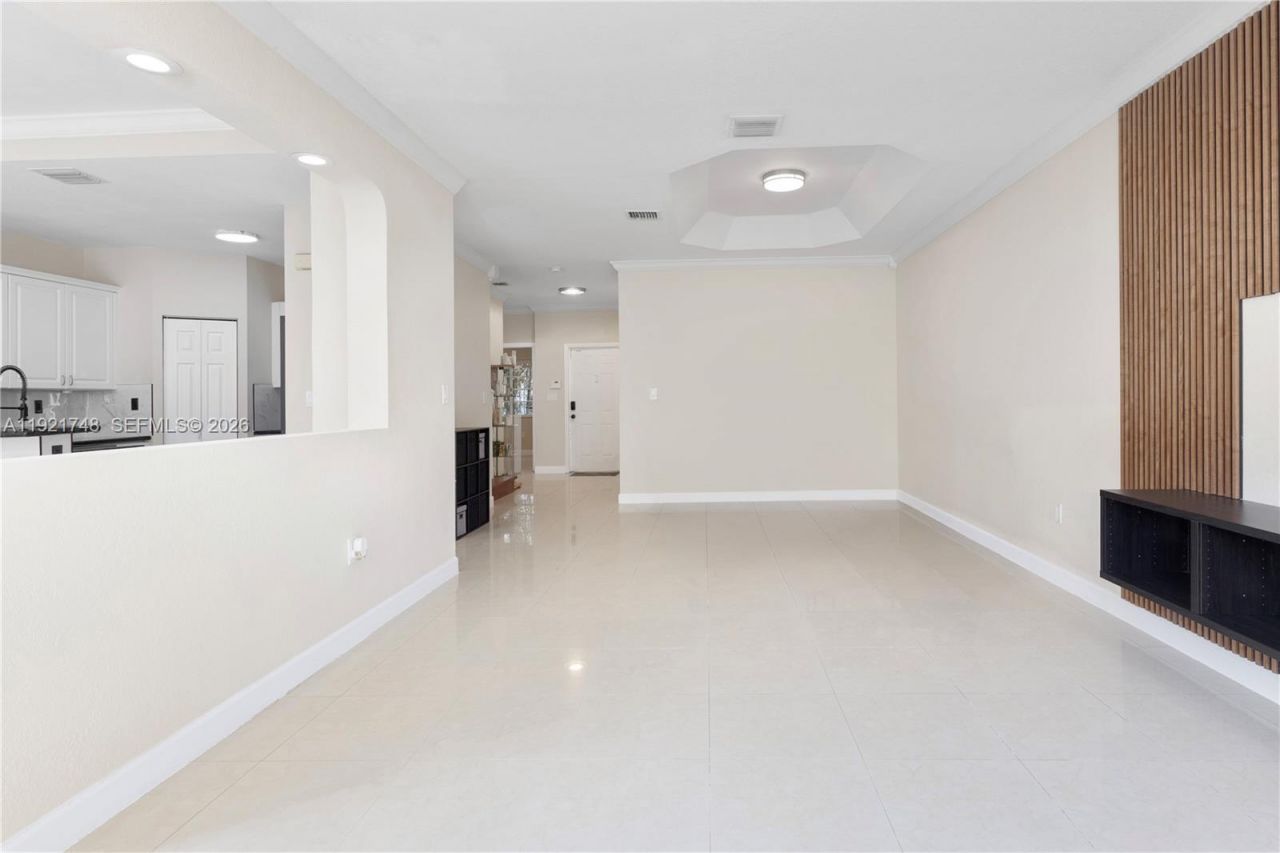 7257 NW 113th Pl, Doral, FL 33178 Photo