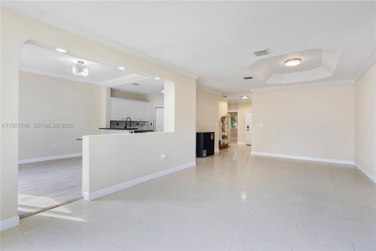 7257 NW 113th Pl, Doral, FL 33178 Photo