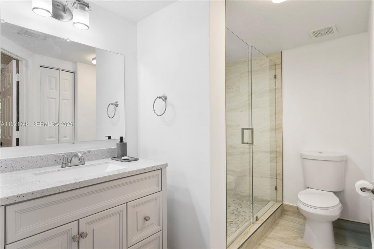 7257 NW 113th Pl, Doral, FL 33178 Photo