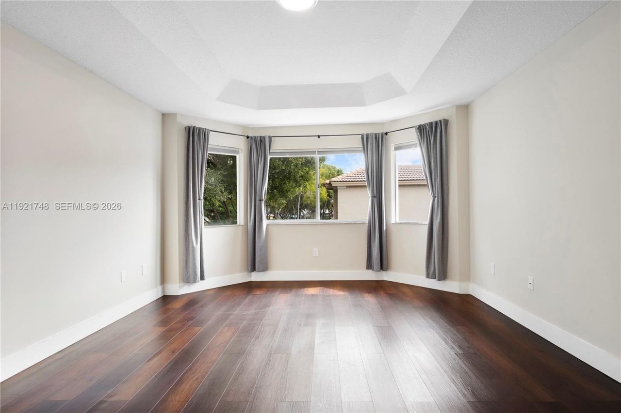 7257 NW 113th Pl, Doral, FL 33178 Photo