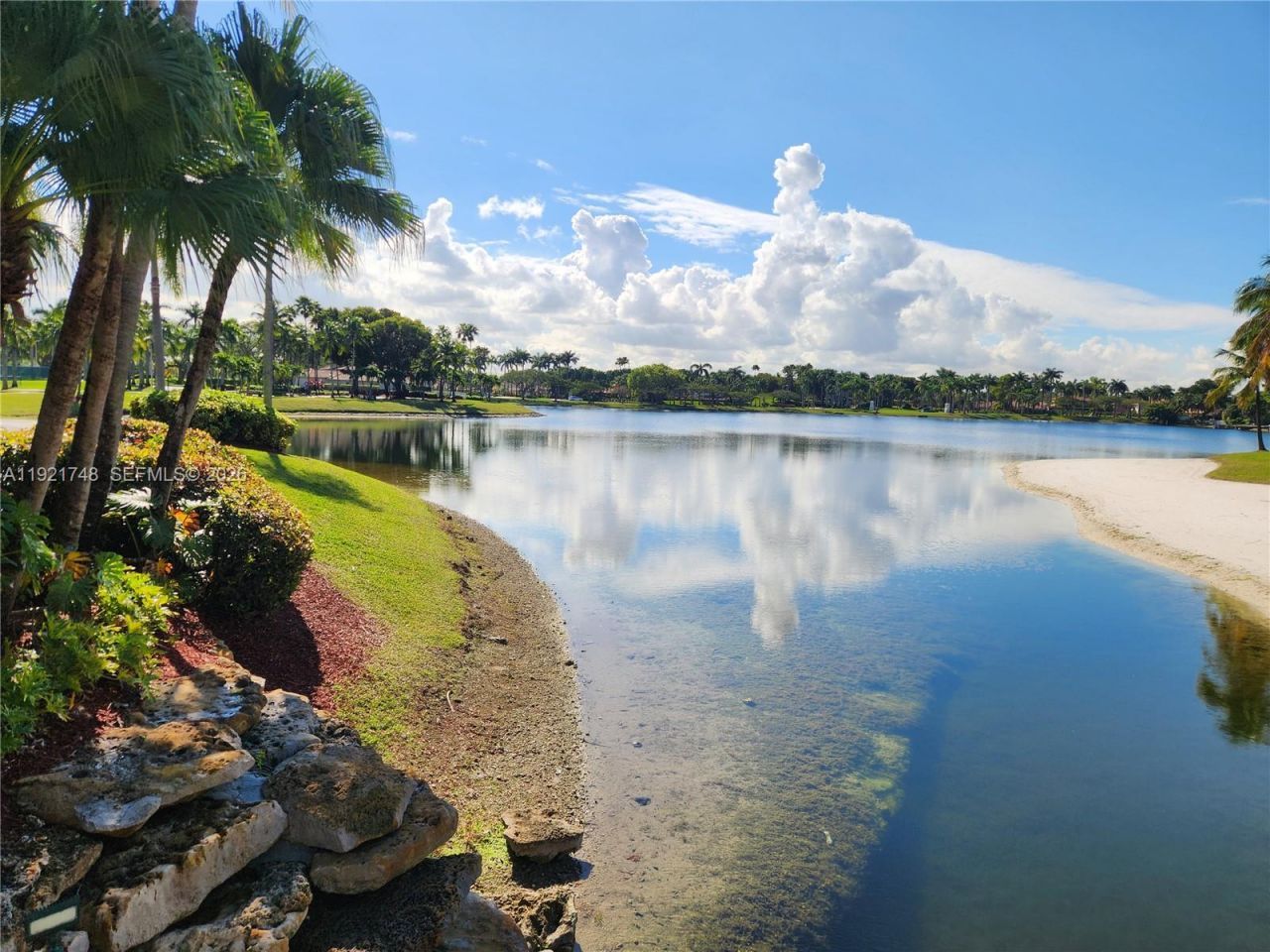 7257 NW 113th Pl, Doral, FL 33178 Photo