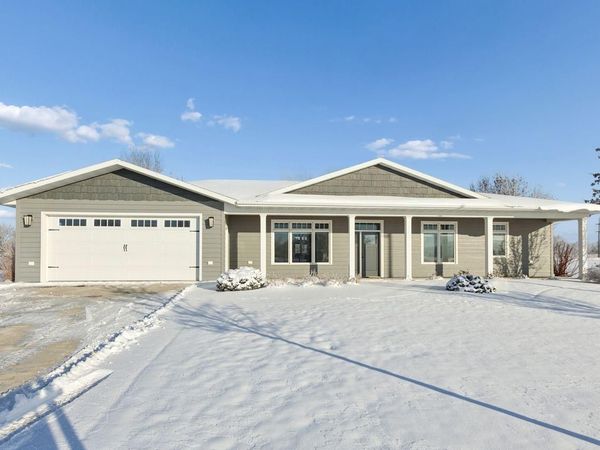 951 Cedar Avenue E, Hector, MN 55342
