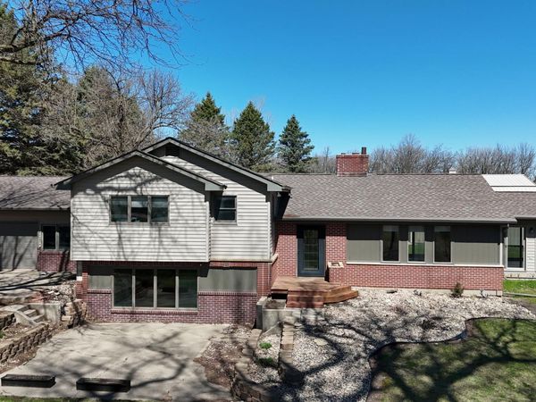 45722 County Road 15, Windom, MN 56101