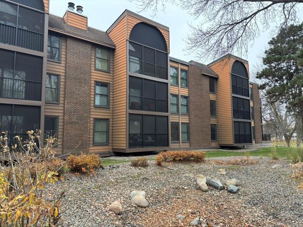 9600 Portland Avenue S, Unit 107, Bloomington, MN 55420