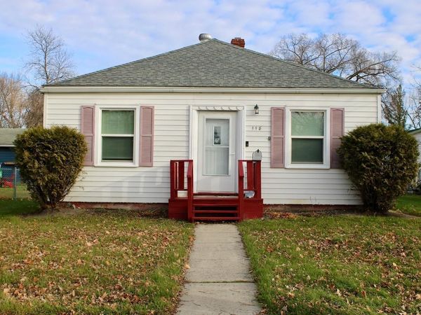 118 Crocker Avenue N, Thief River Falls, MN 56701