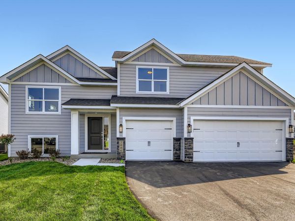 2868 Trinity Drive, Shakopee, MN 55379