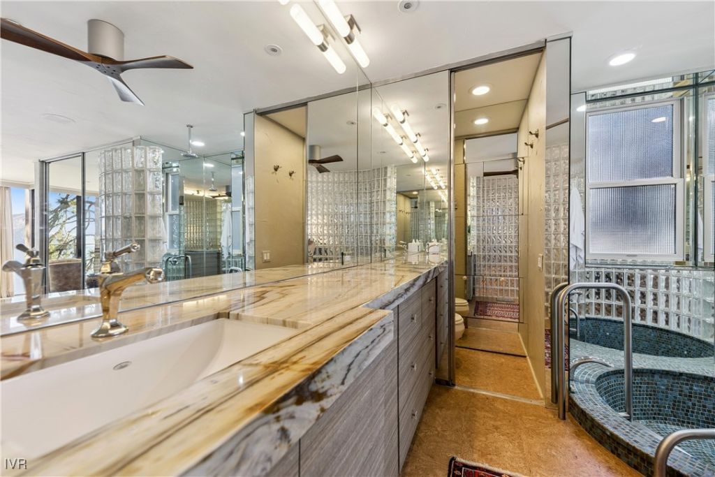 455 Lakeshore Boulevard, Unit 2B, Incline Village, NV 96451 Photo