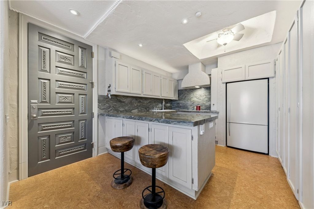 455 Lakeshore Boulevard, Unit 2B, Incline Village, NV 96451 Photo