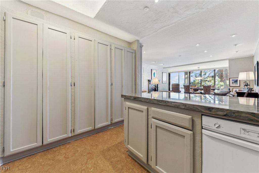 455 Lakeshore Boulevard, Unit 2B, Incline Village, NV 96451 Photo