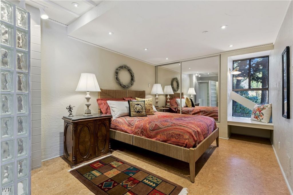 455 Lakeshore Boulevard, Unit 2B, Incline Village, NV 96451 Photo