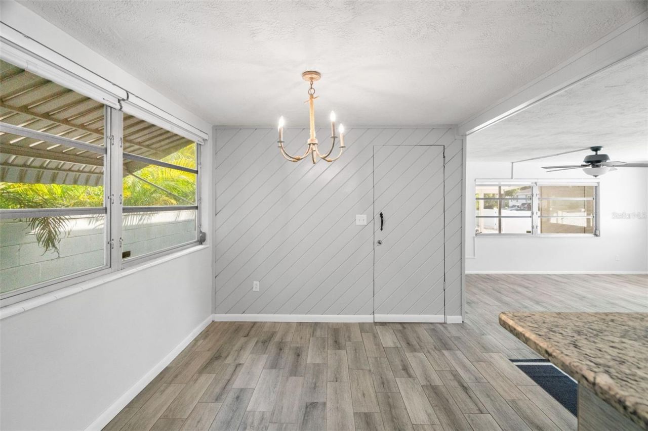 5555 13th Street N, Saint Petersburg, FL 33703 Photo