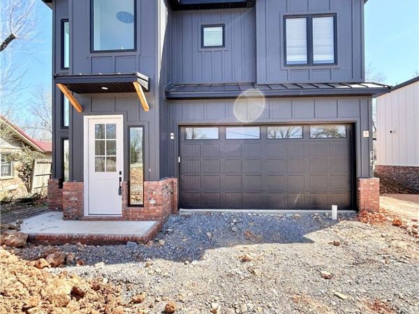 1448 NW Bella Vista Road, Bentonville, AR 72712