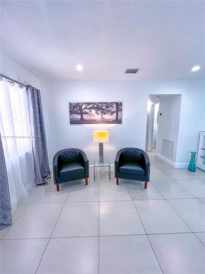 4420 NW 30th Ct, Lauderdale Lakes, FL 33313 Photo