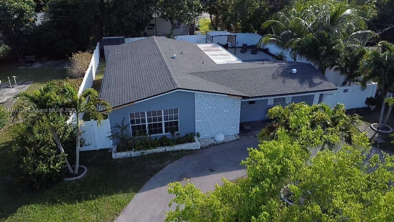 4420 NW 30th Ct, Lauderdale Lakes, FL 33313 Photo