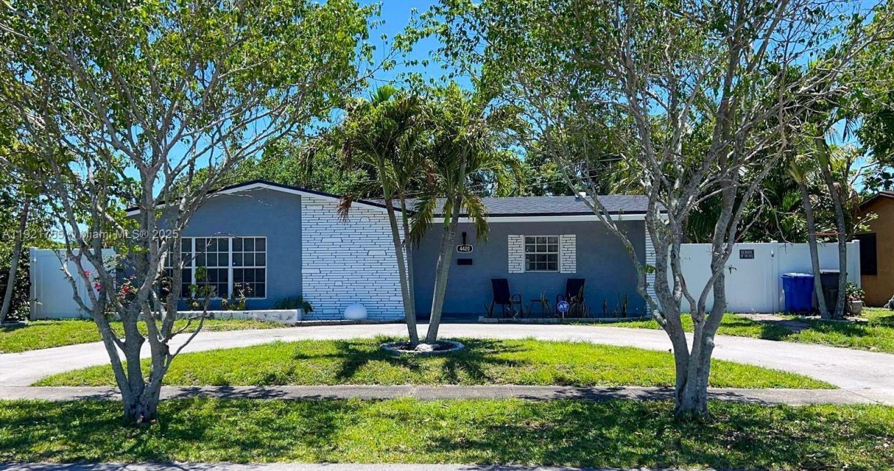 4420 NW 30th Ct, Lauderdale Lakes, FL 33313 Photo