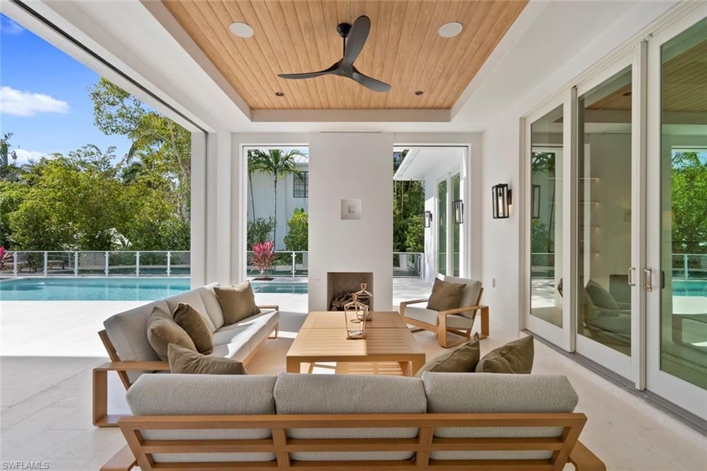 544 13th Ave S, Naples, FL 34102 Photo