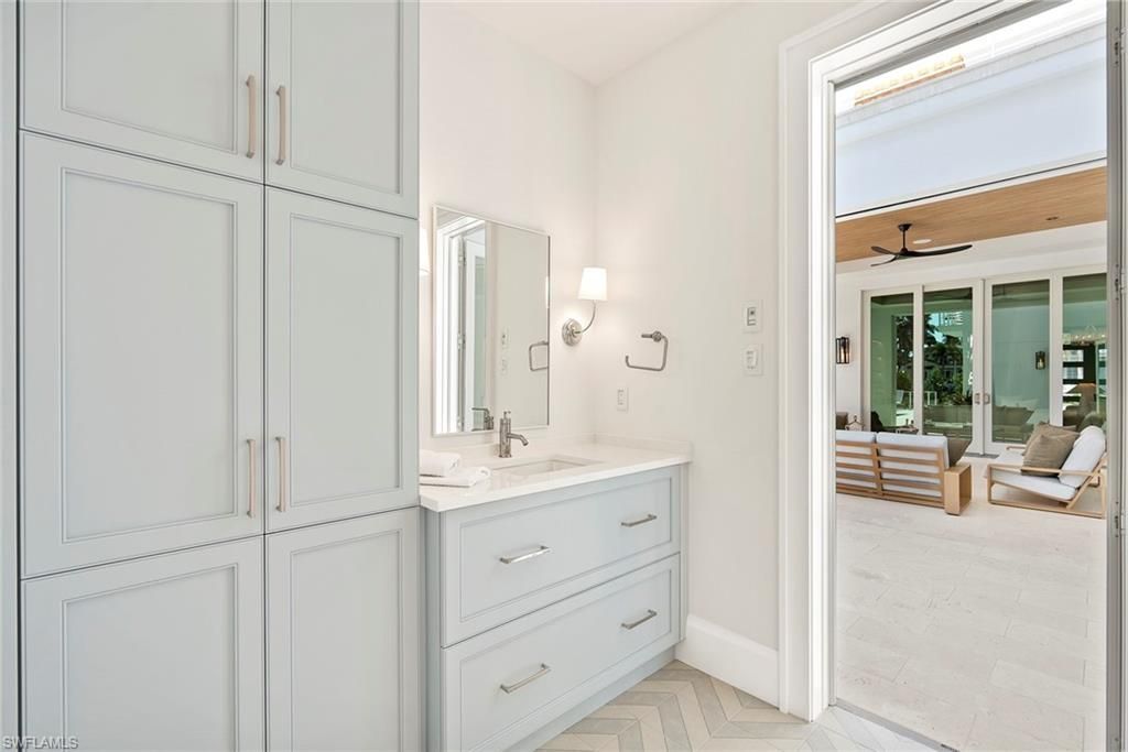 544 13th Ave S, Naples, FL 34102 Photo