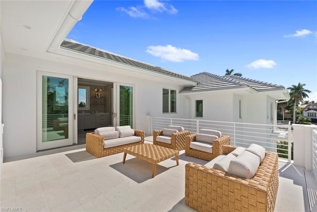 544 13th Ave S, Naples, FL 34102 Photo