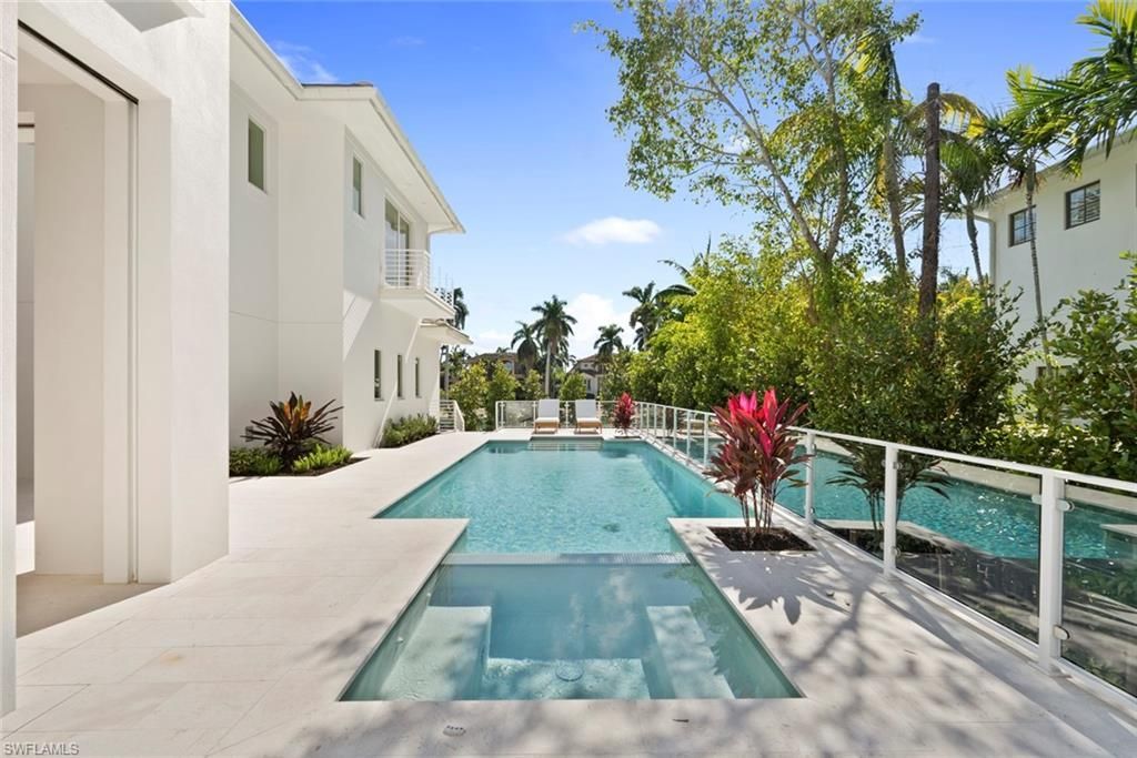 544 13th Ave S, Naples, FL 34102 Photo