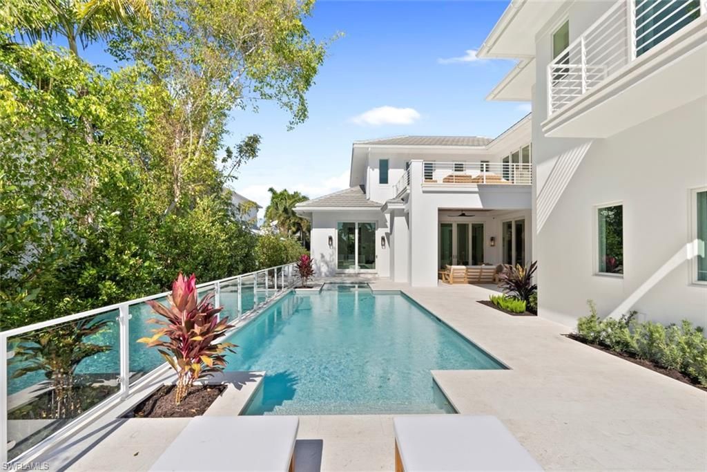 544 13th Ave S, Naples, FL 34102 Photo