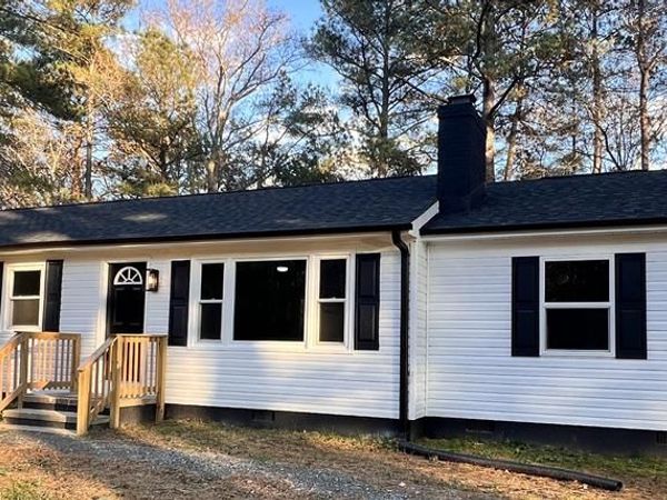 1950 S Tidwells Road, MONTROSS, VA 22520