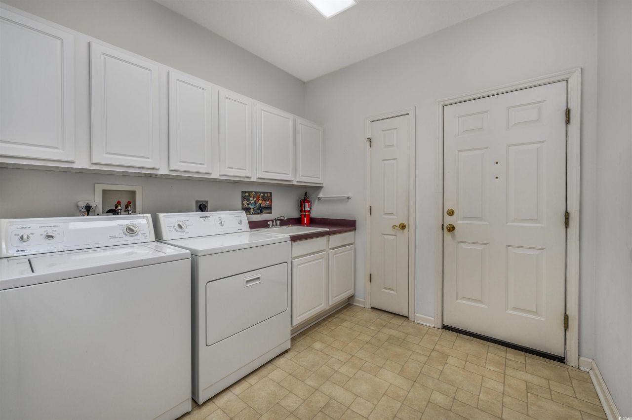 1799 Spinnaker Dr. Photo 19
