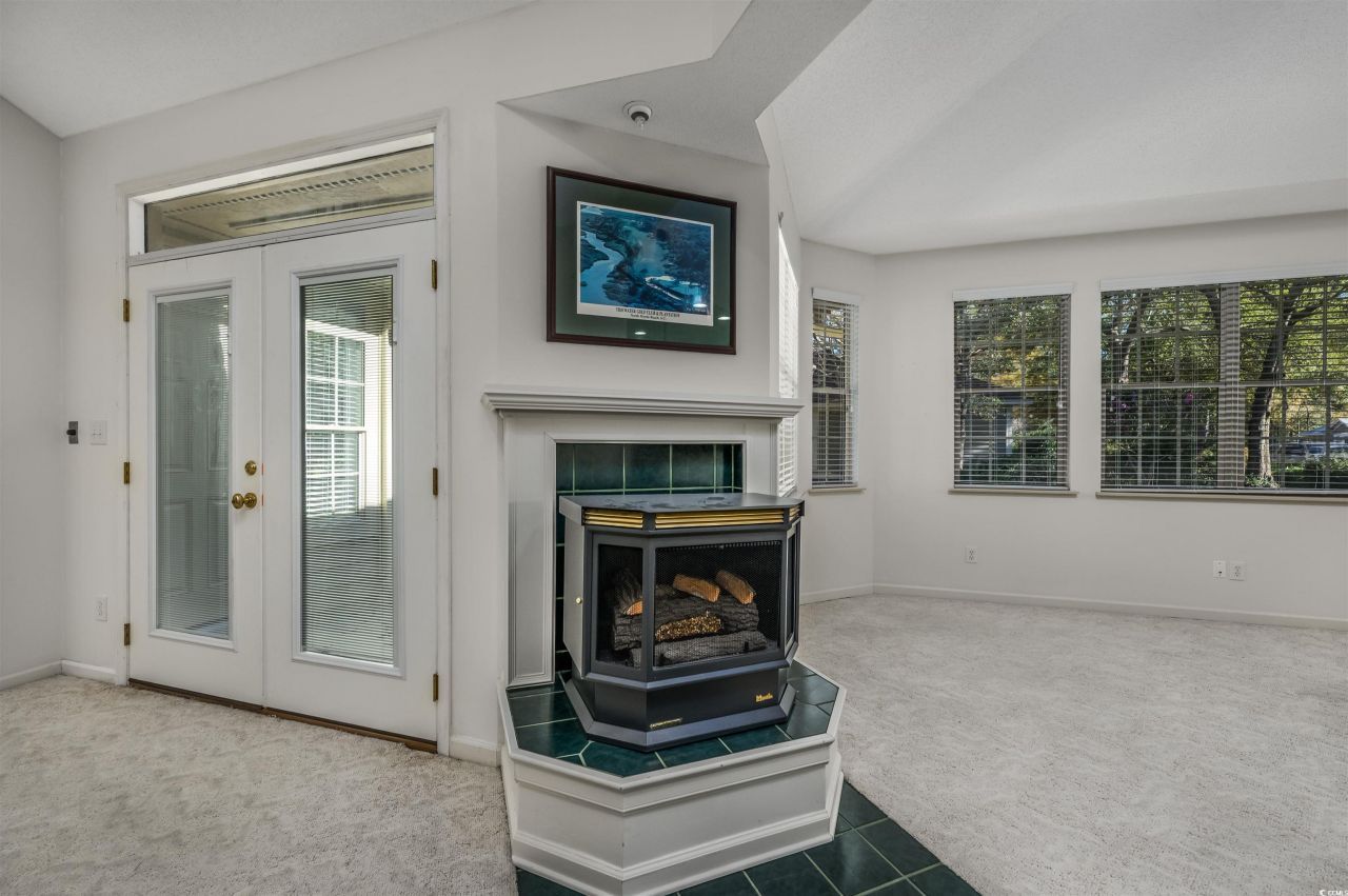 1799 Spinnaker Dr. Photo 8