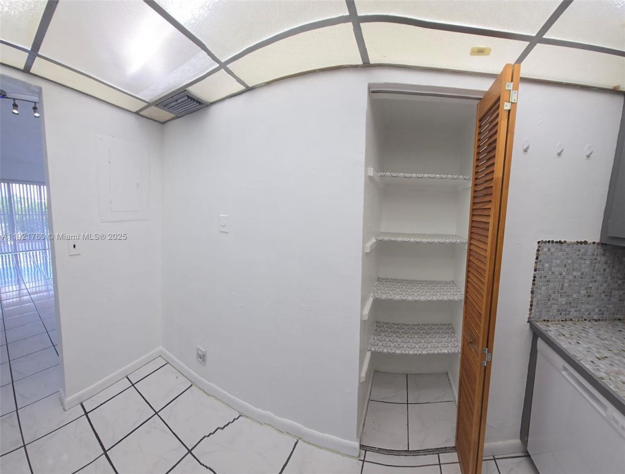 13707 Kendale Lakes Cir, Unit PH11, Miami, FL 33183 Photo