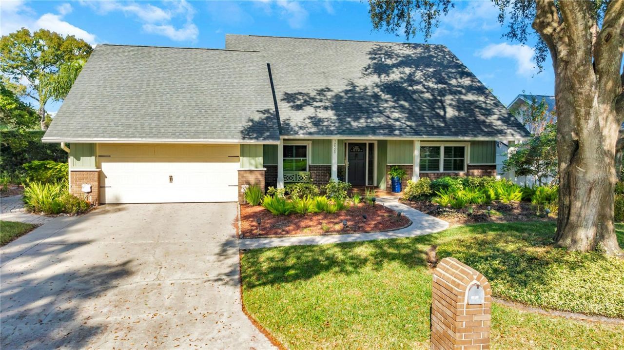 12529 Saint Charlotte Drive, Tampa, FL 33618 Main Photo