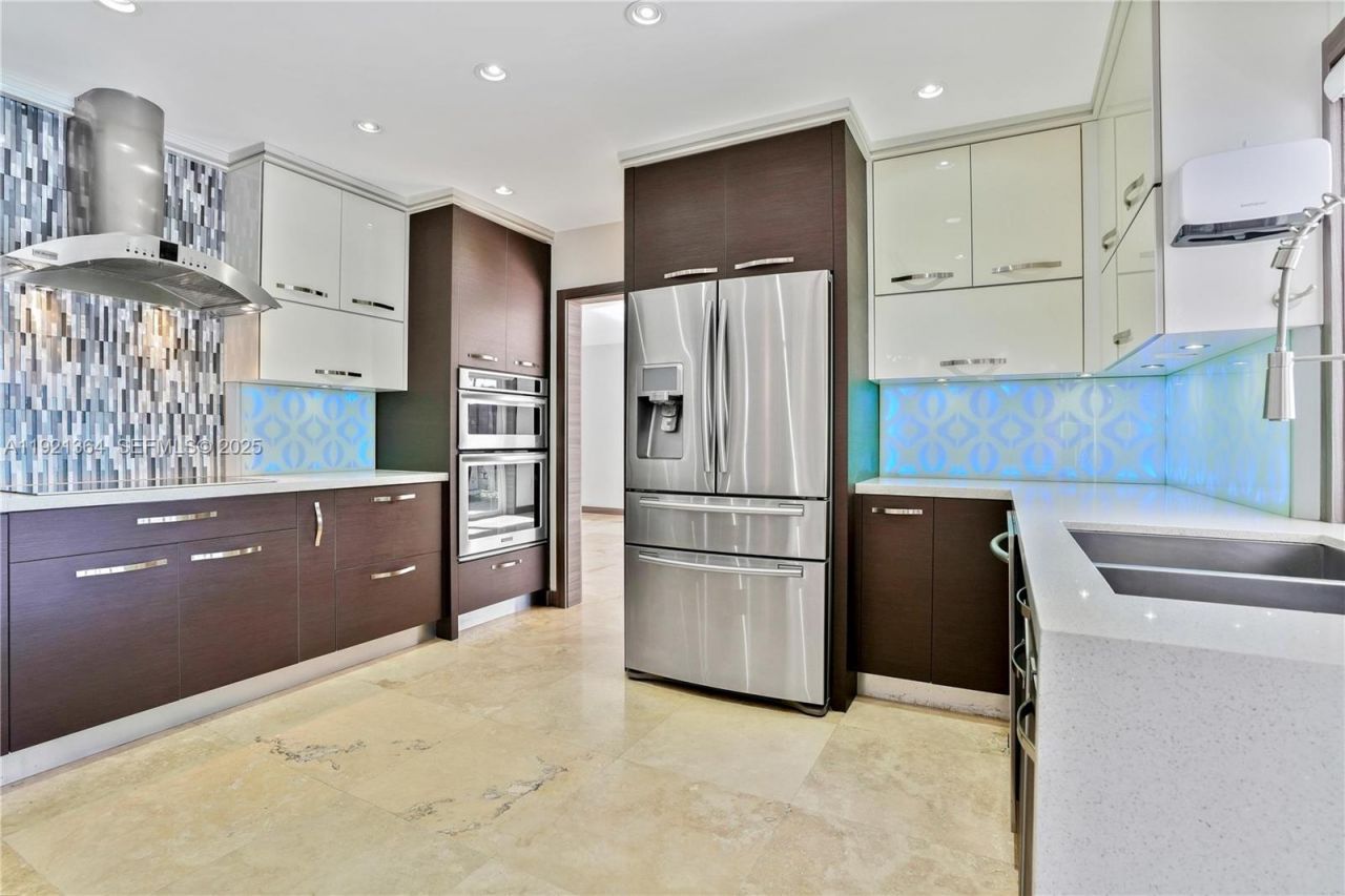 2130 NE 122nd Rd, North Miami, FL 33181 Photo