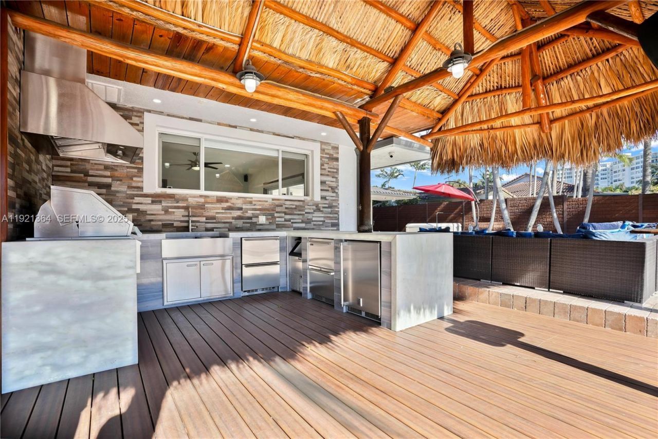 2130 NE 122nd Rd, North Miami, FL 33181 Photo