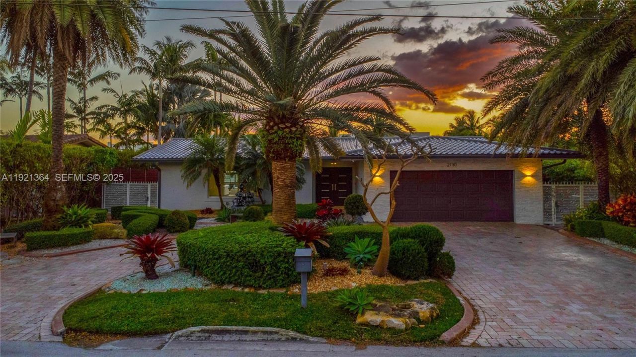 2130 NE 122nd Rd, North Miami, FL 33181 Photo