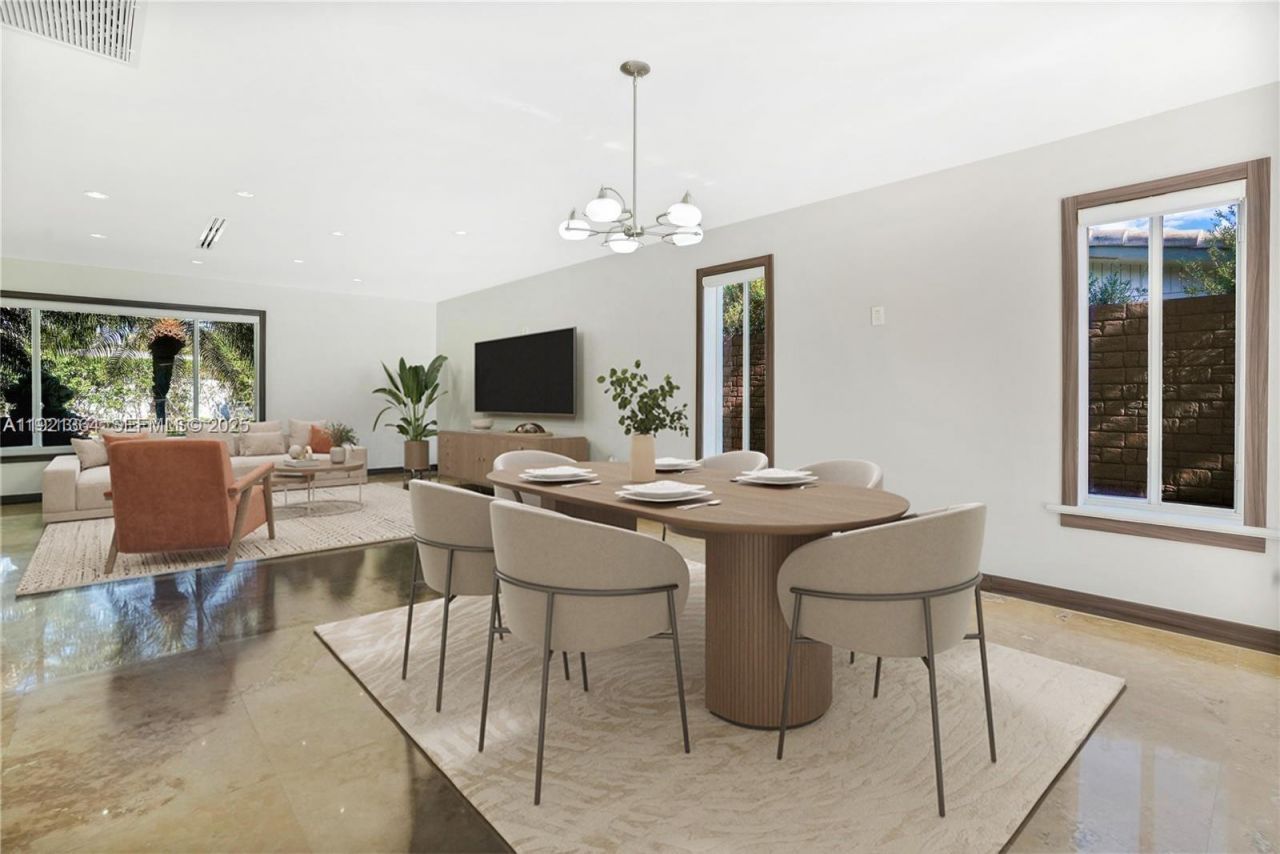 2130 NE 122nd Rd, North Miami, FL 33181 Photo