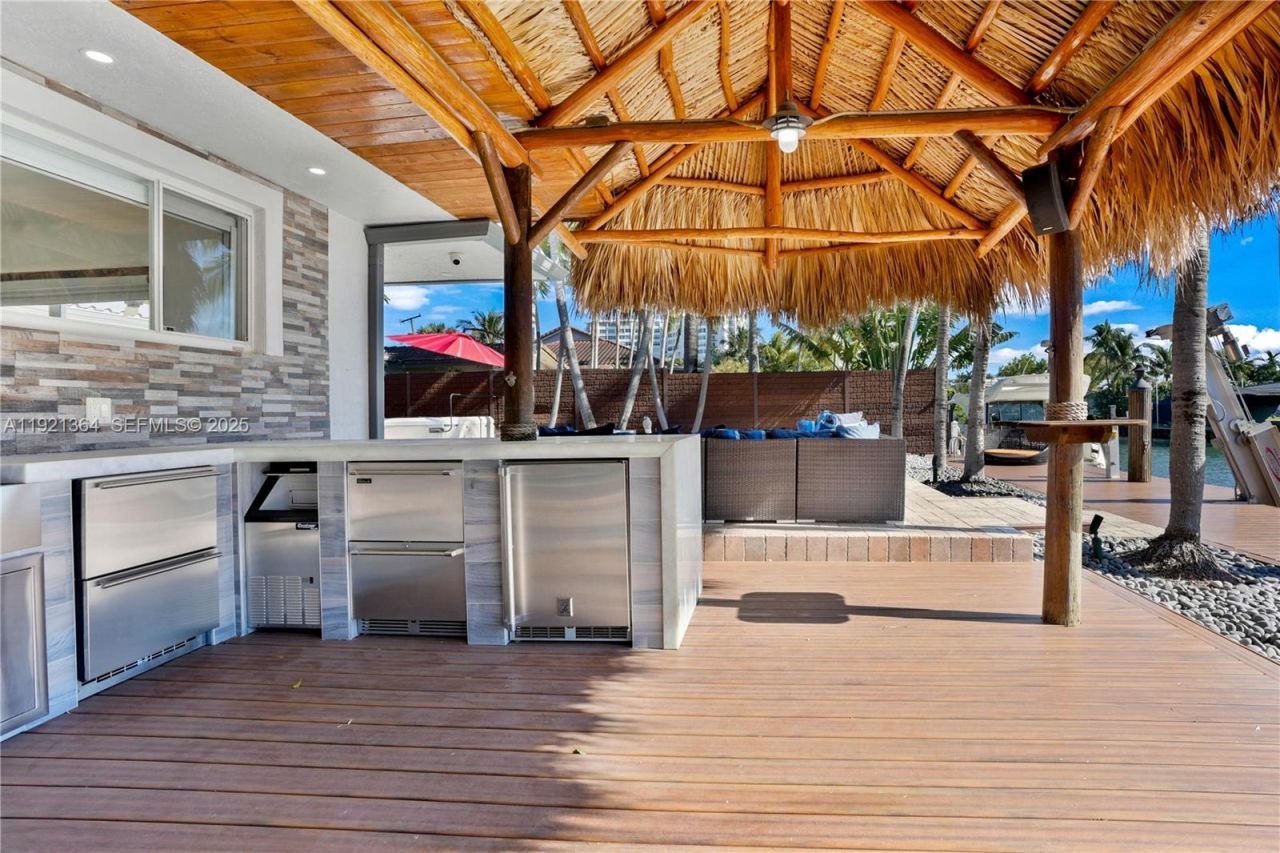 2130 NE 122nd Rd, North Miami, FL 33181 Photo