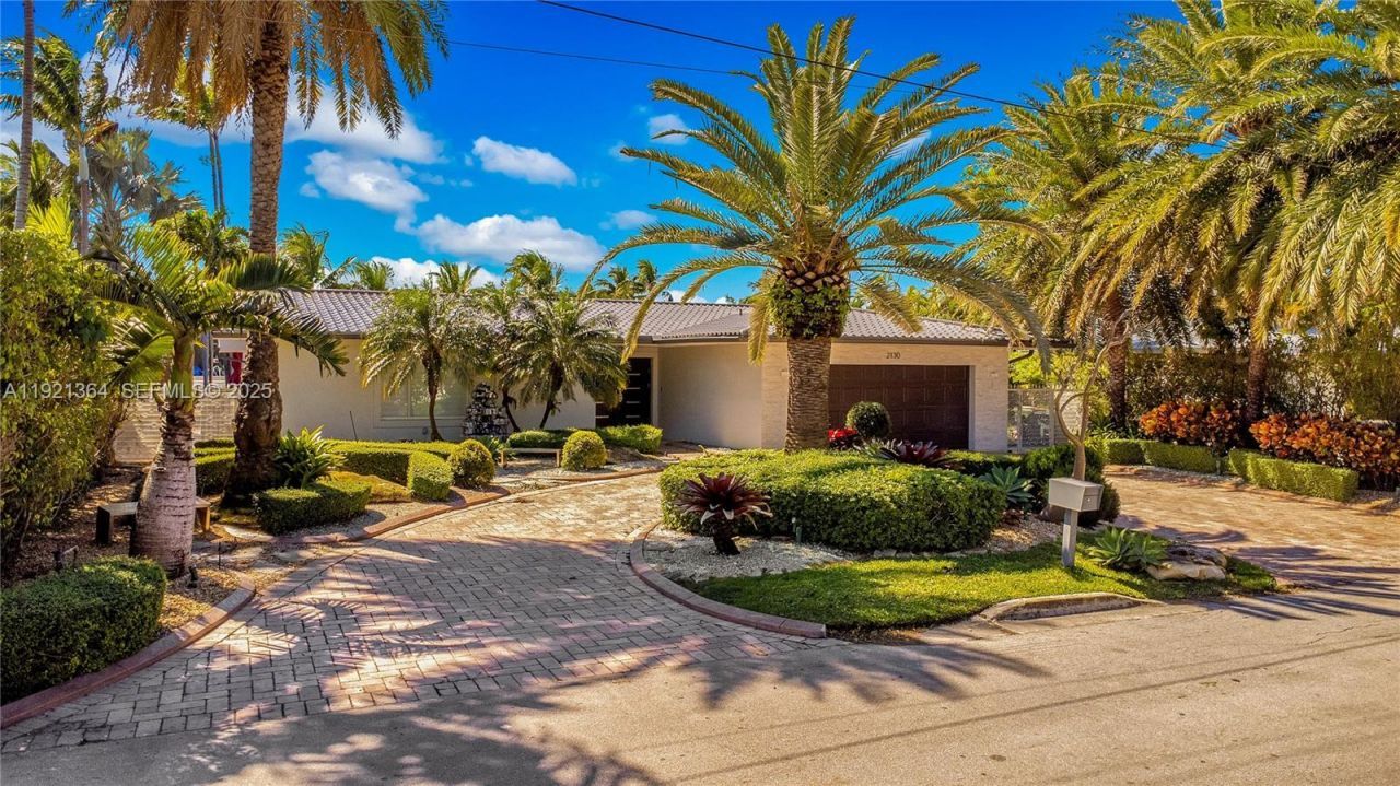 2130 NE 122nd Rd, North Miami, FL 33181 Photo