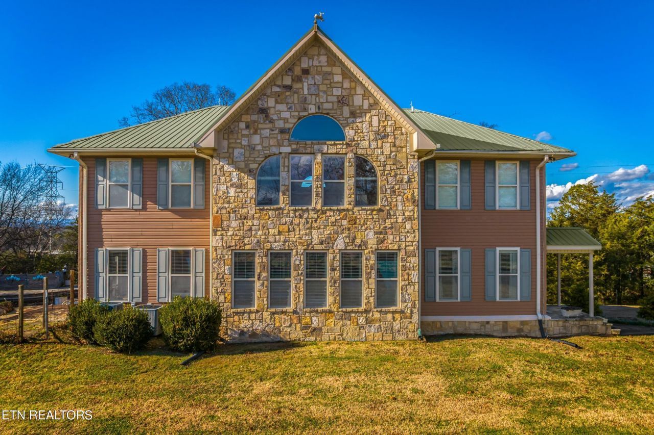 2011 Mars Hill Rd, Talbott, TN 37877 Main Photo