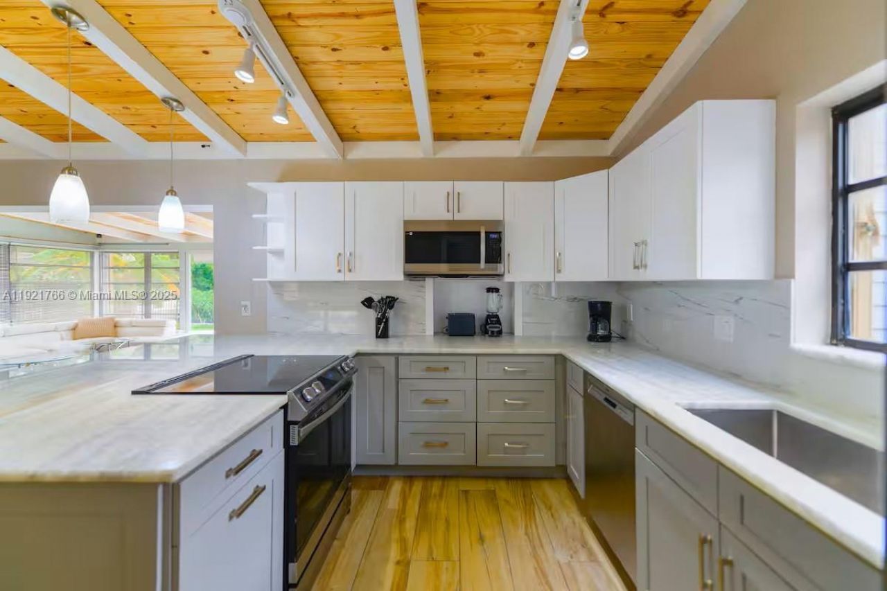 2443 Tortugas Ln, Fort Lauderdale, FL 33312 Photo