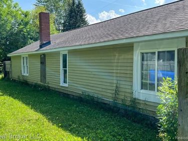 4321 BEACH Street, Akron Vlg, MI 48701