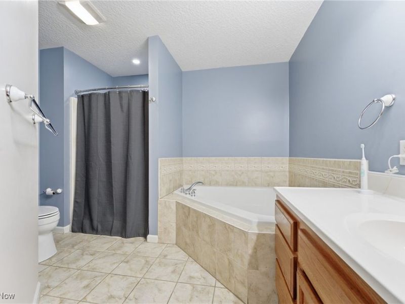 982 Lanedale Street NW, Massillon, OH 44647 Photo 16