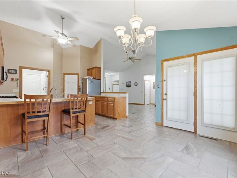 982 Lanedale Street NW, Massillon, OH 44647 Photo 7