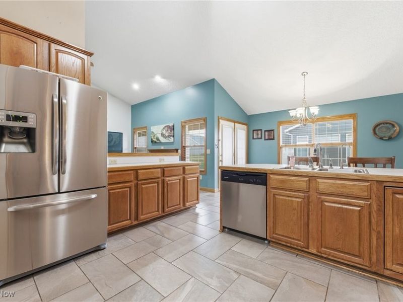 982 Lanedale Street NW, Massillon, OH 44647 Photo 9