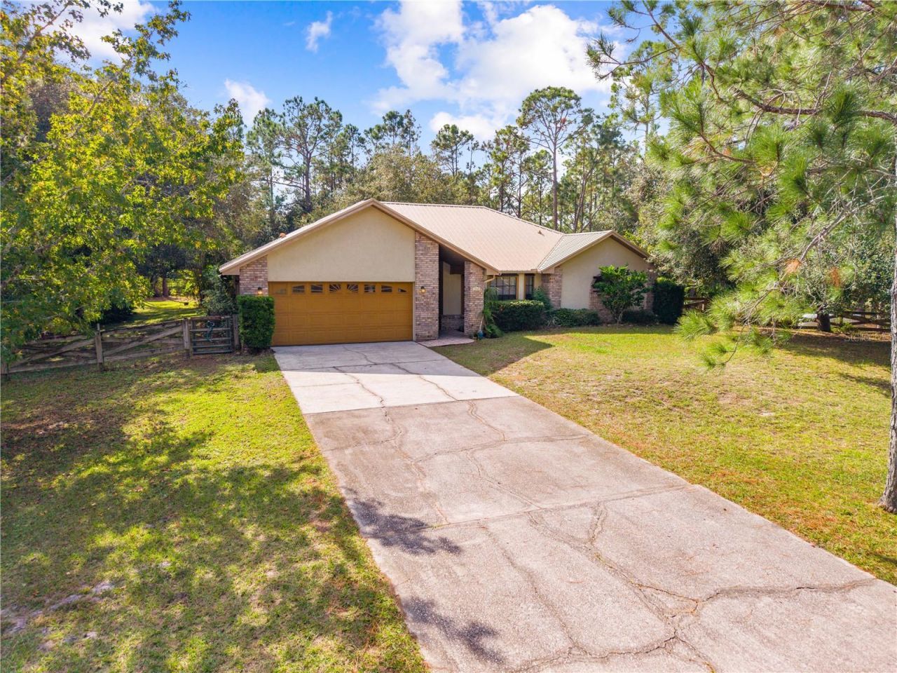 1860 Mustang Court, Saint Cloud, FL 34771 Photo