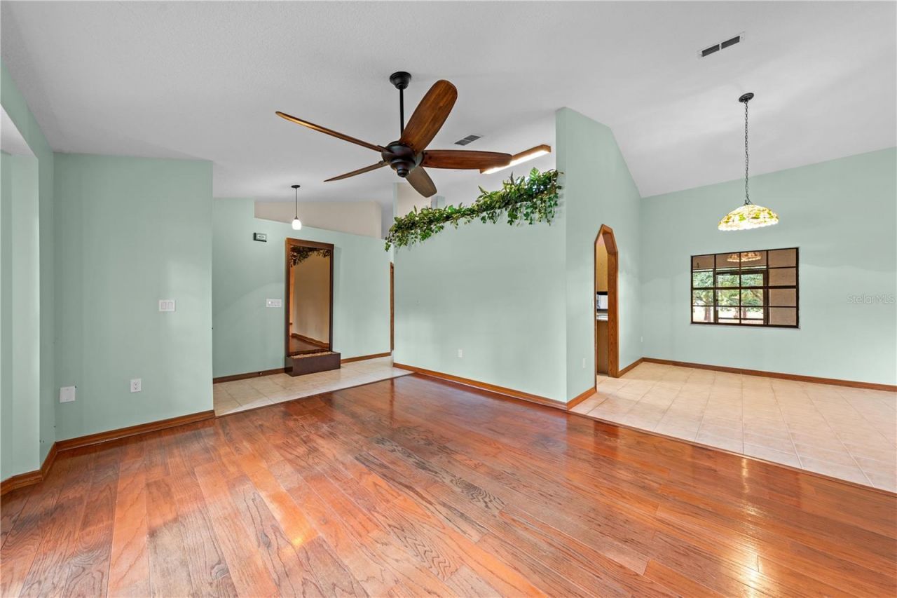1860 Mustang Court, Saint Cloud, FL 34771 Photo