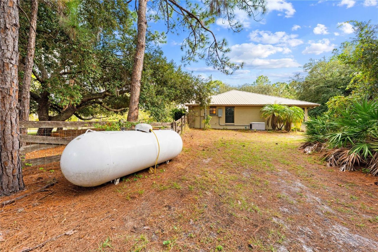 1860 Mustang Court, Saint Cloud, FL 34771 Photo