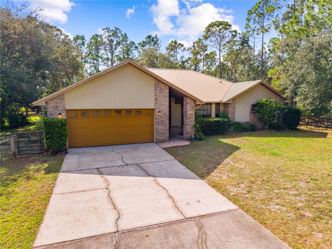 1860 Mustang Court, Saint Cloud, FL 34771 Photo