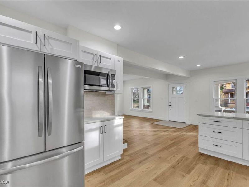 3299 Yorkshire Road, Cleveland, OH 44118 Photo 20