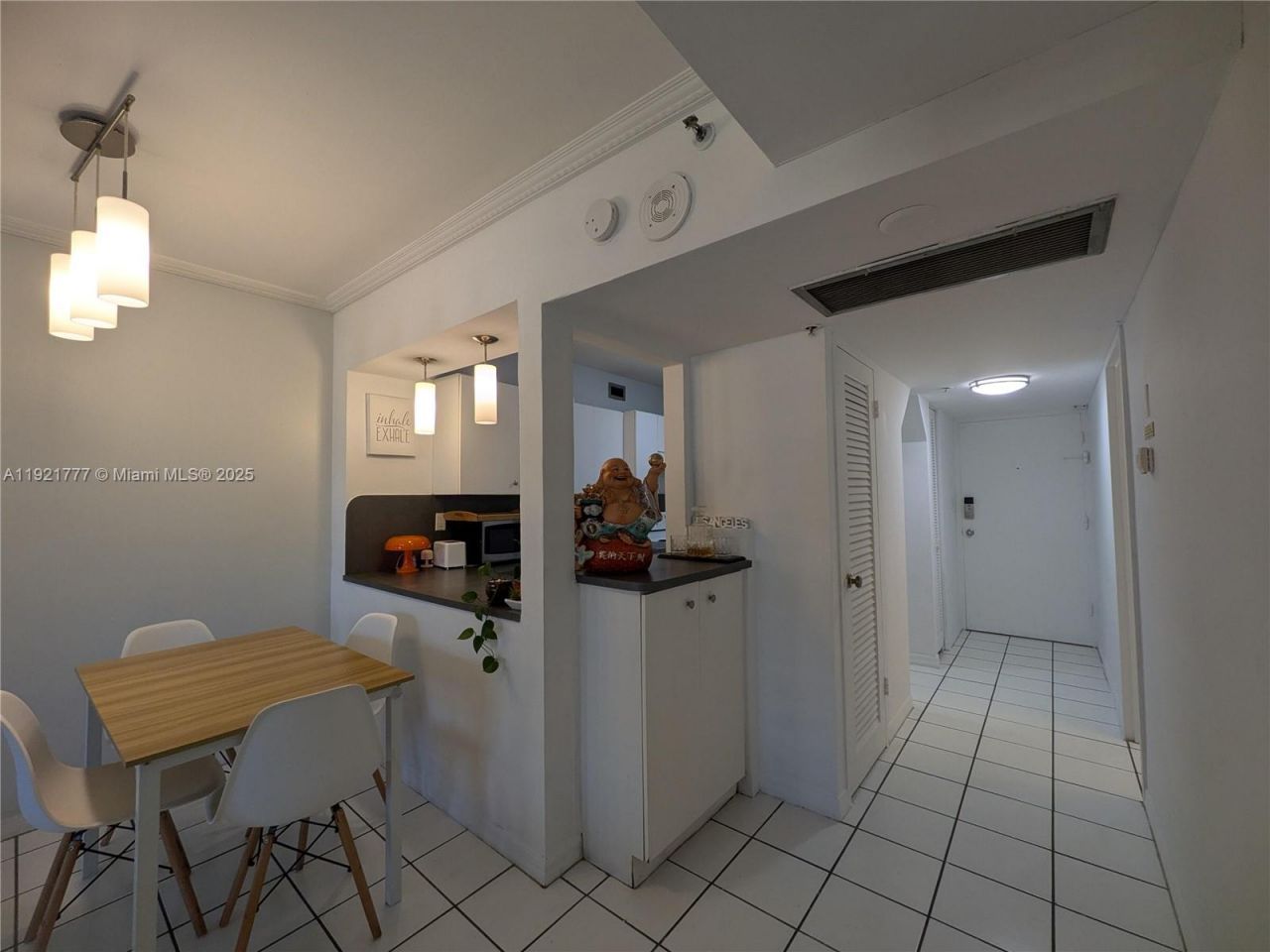 100 Lincoln Rd, Unit 904, Miami Beach, FL 33139 Photo