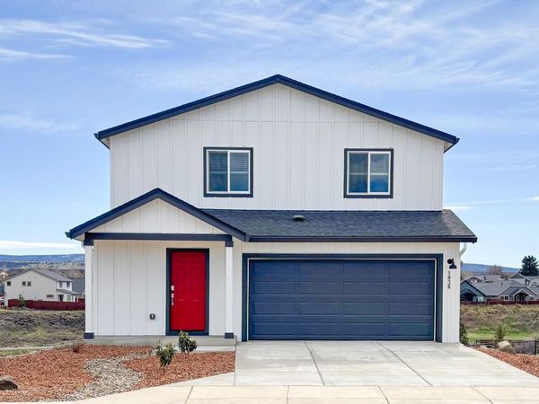 1036 NE Cobblestone Court, Prineville, OR 97754