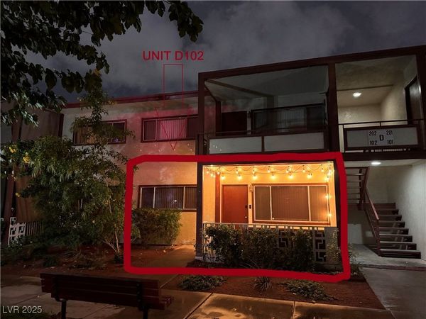 350 E Desert Inn Road, Unit D102, Las Vegas, NV 89109