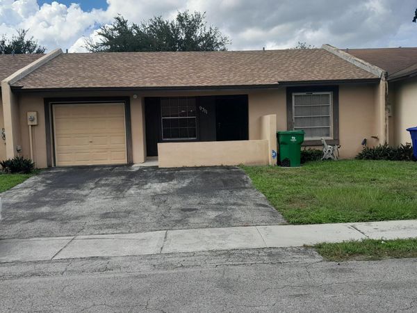 Miramar, FL 33025